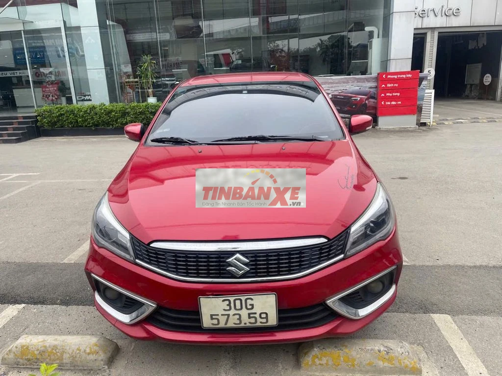 Suzuki Ciaz 5 chỗ nhập khẩu, số tự động