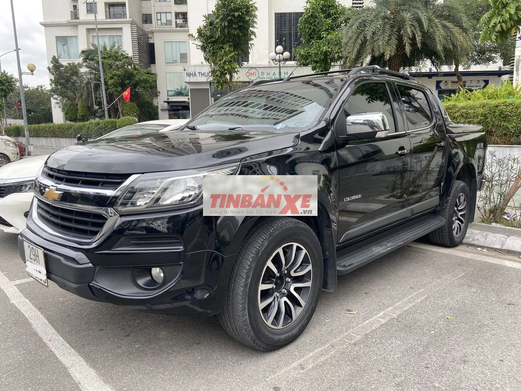 Chevrolet Colorado High Country Đen