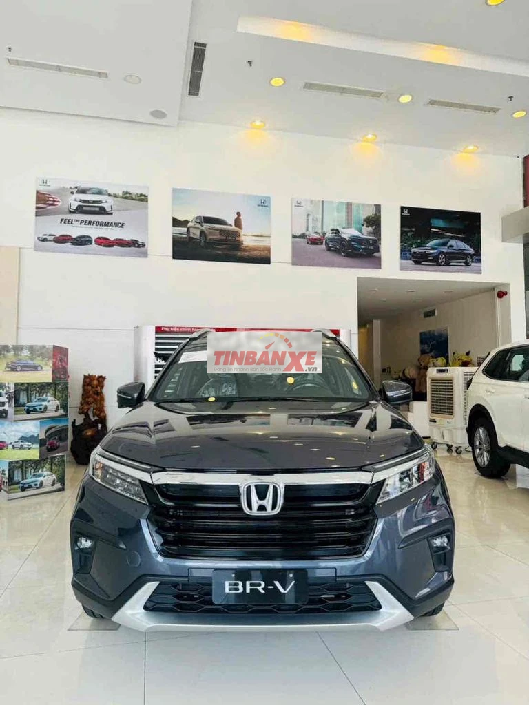 Honda BR-V L Xám Giao Ngay
