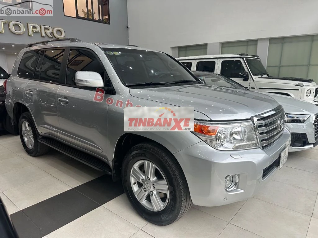 Toyota Land Cruiser VX 4.6 V8 2015