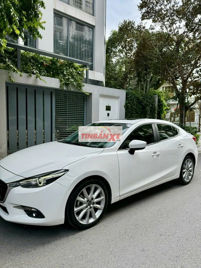 Mazda3 Facelift Premium 2.0 Full Option cuối 2018
