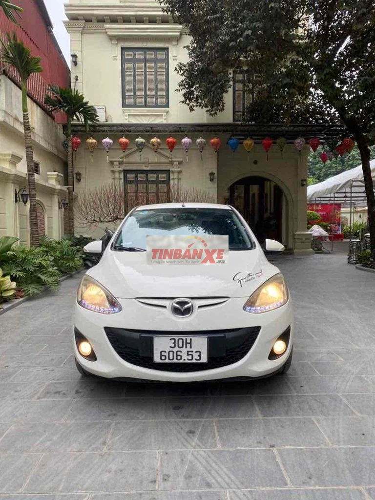Mazda 2 2013 1.5AT 120000 km Trắng