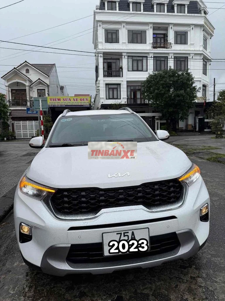 Kia Sonet 2023 Premium 1.5 AT - 18000 km 1 chủ
