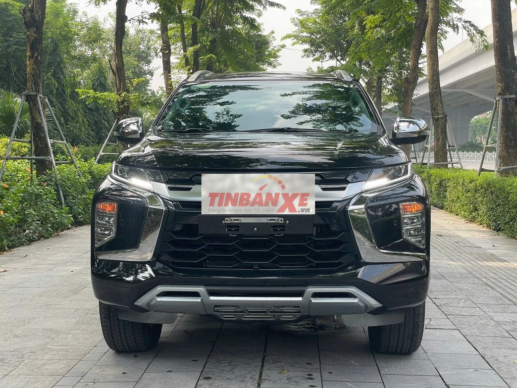 Mitsubishi Pajero Sport 2025 3.0 V6 3000 km 2 cầu