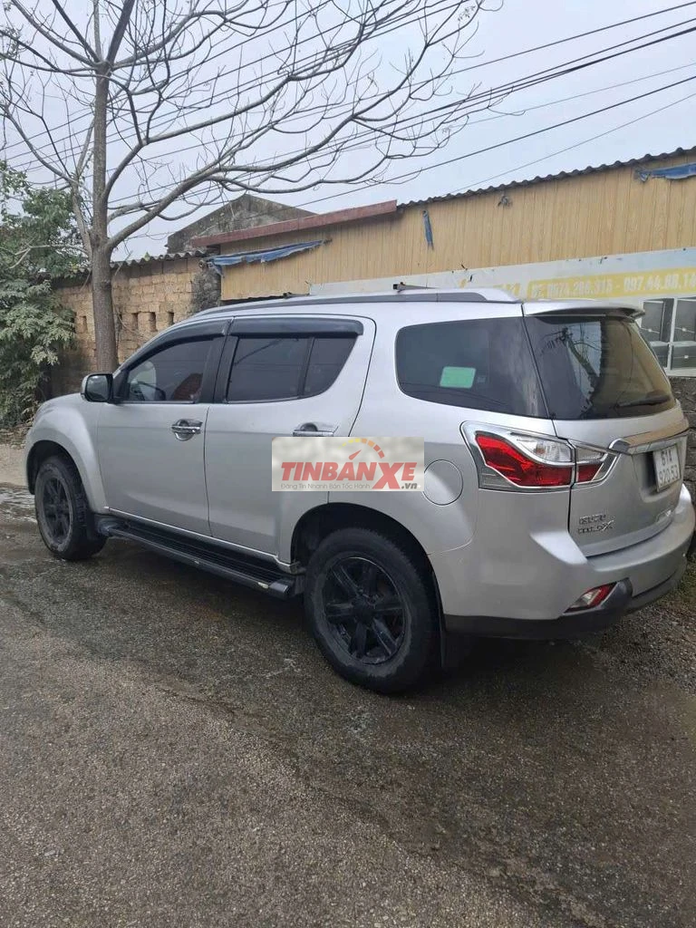 Isuzu MUX 2016 Bạc