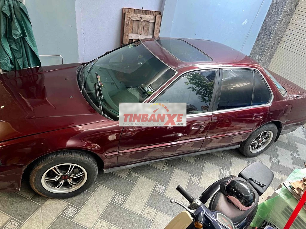 Honda Accord 1990 2.2 MT - 12345 km