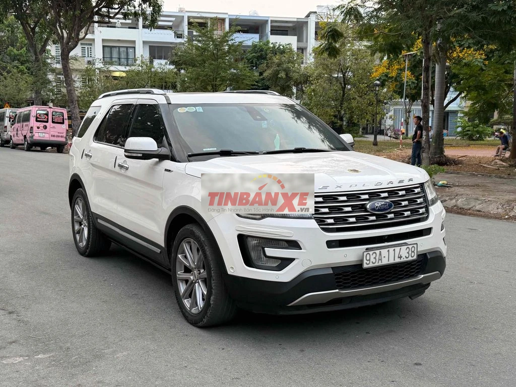 Ford Explorer Limited 2017 - 110000 km