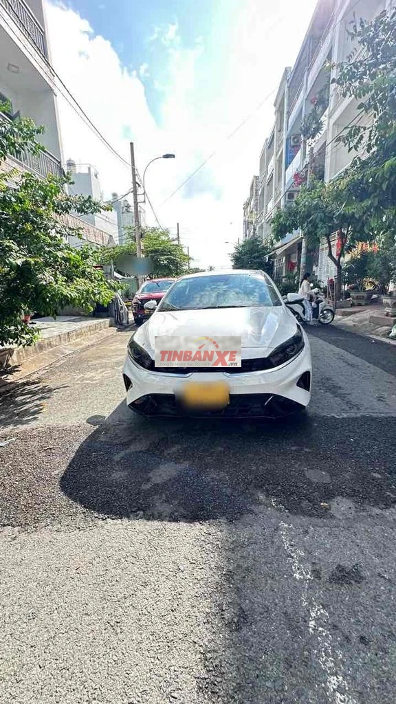 Kia K3 2023 Luxury Trắng 22.949 km