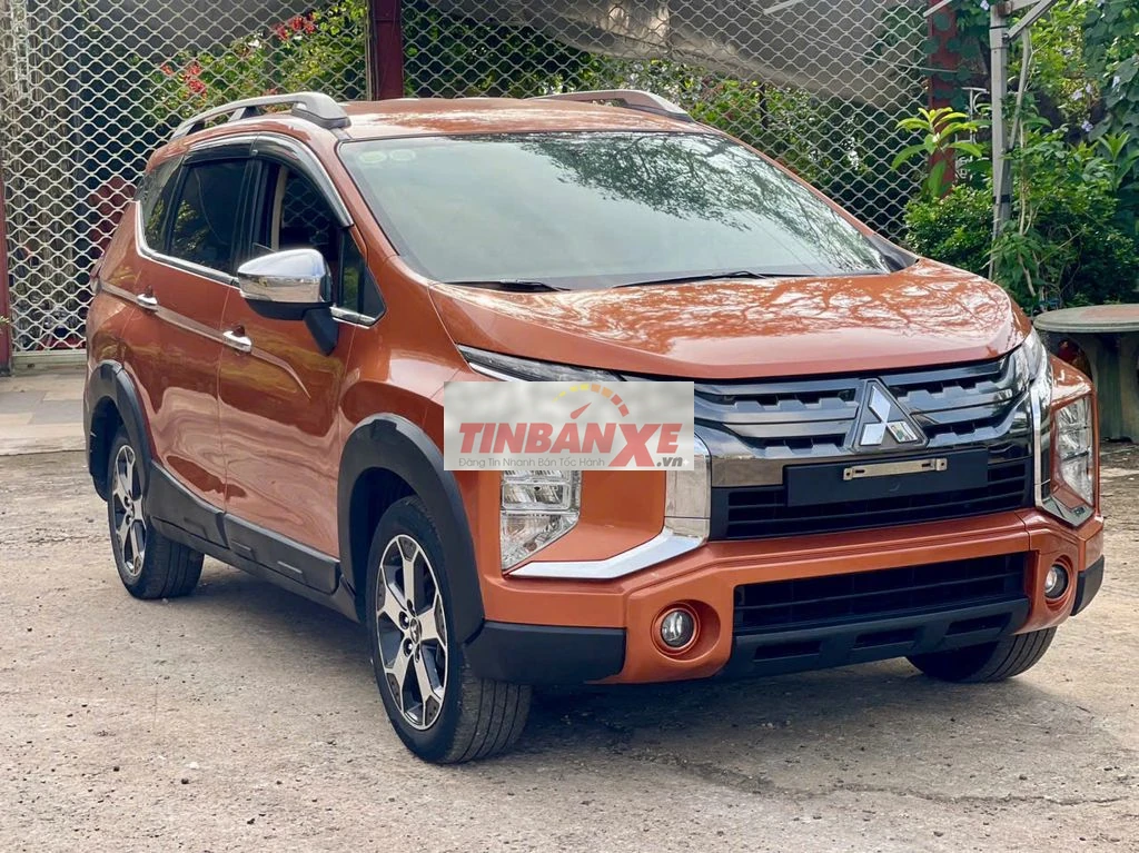 Mitsubishi Xpander Cross Cam 7 chỗ