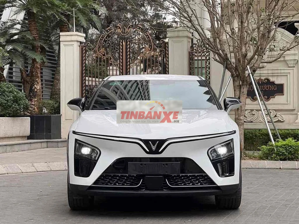 VINFAST VF7 - Eco chỉ 702tr - Plus chỉ 811tr