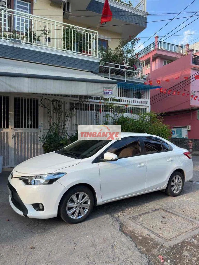 Toyota Vios màu Trắng