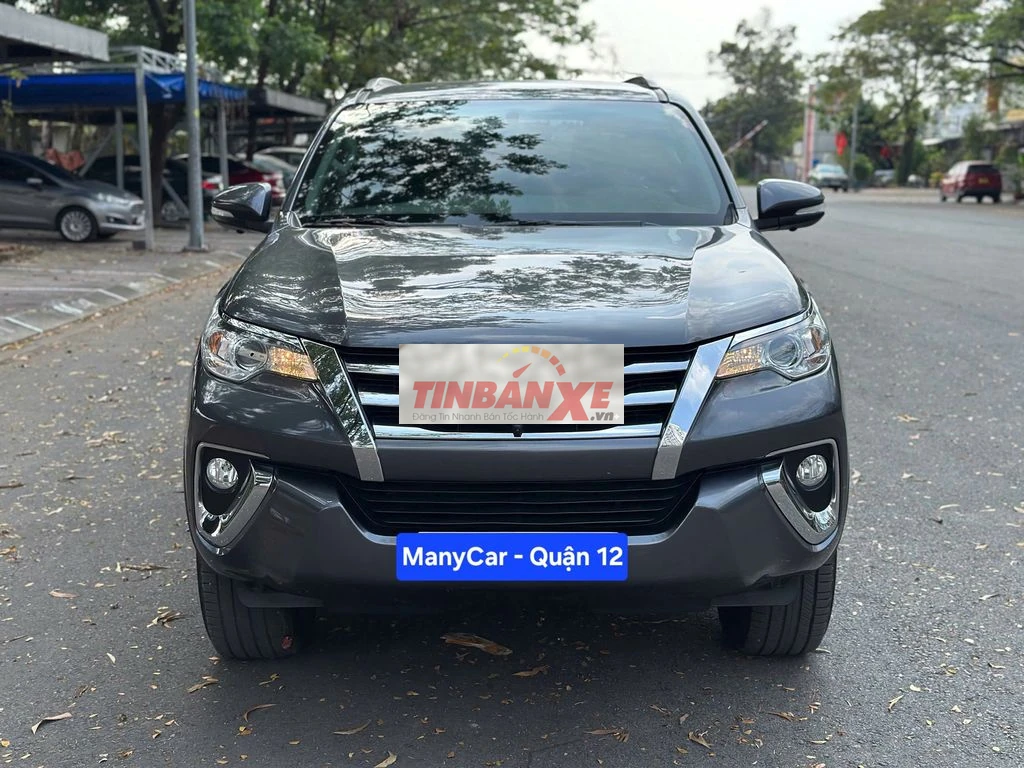 Toyota Fortuner V sx 2016 chạy 12 vạn