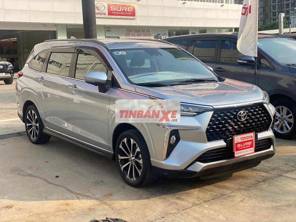 Toyota Veloz Cross 2024 TOP Bạc - 39000 km