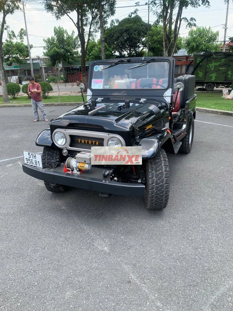 Toyota Landcruiser FJ40 1972 Đen