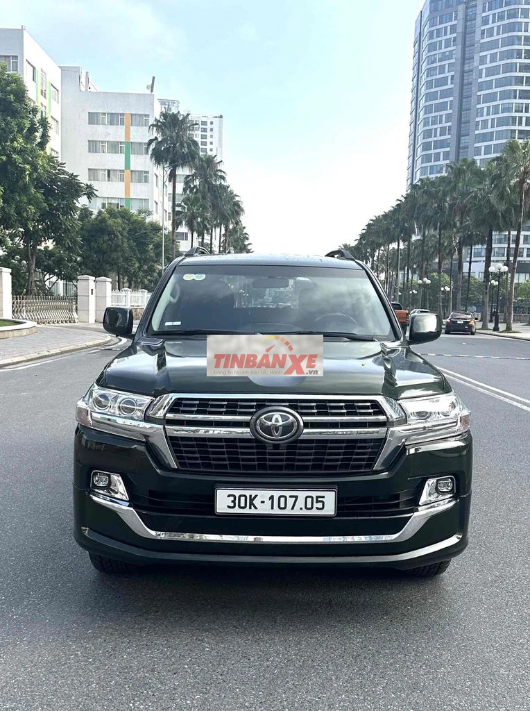 Toyota Land Cruiser V8 2011 Đen