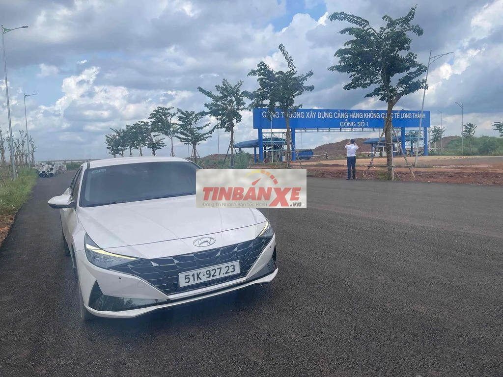 Hyundai Elantra 2022 2.0 AT Cao cấp - 80000 km