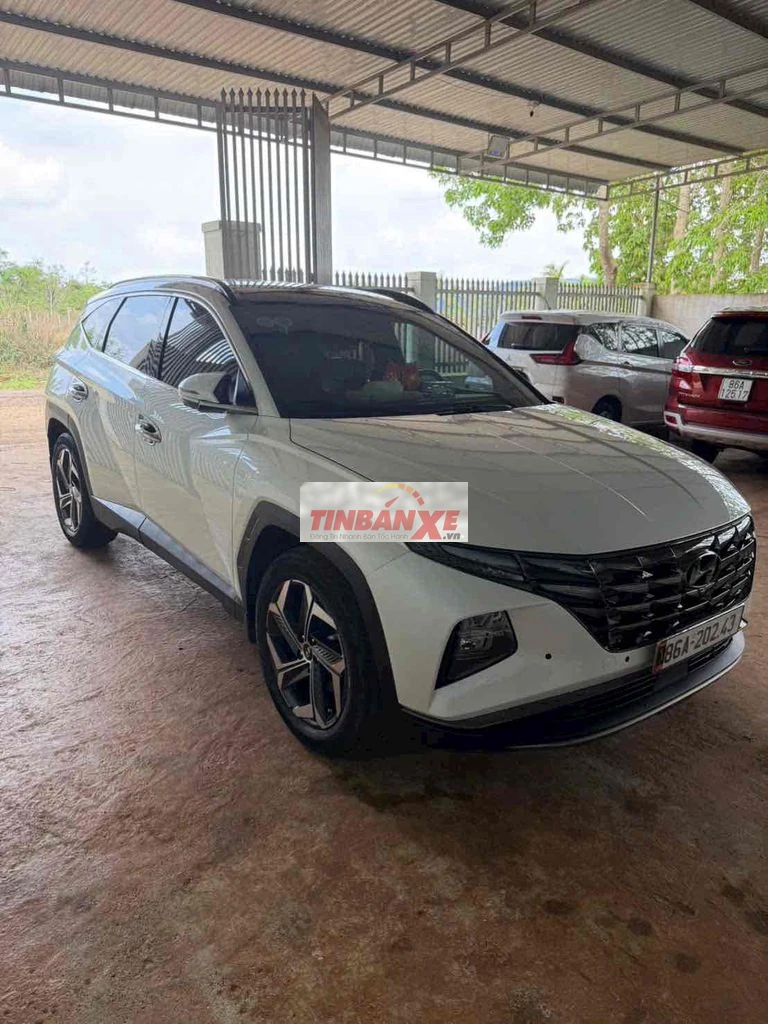 Hyundai Tucson 2022 Cao cấp Trắng