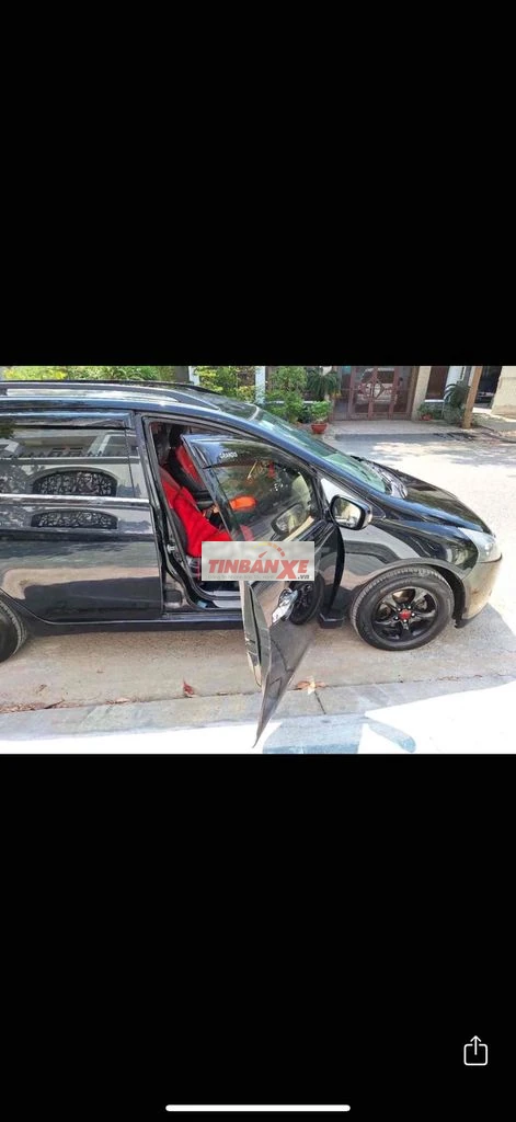 Mitsubishi Grandis 2005 2.4 AT - 190 km