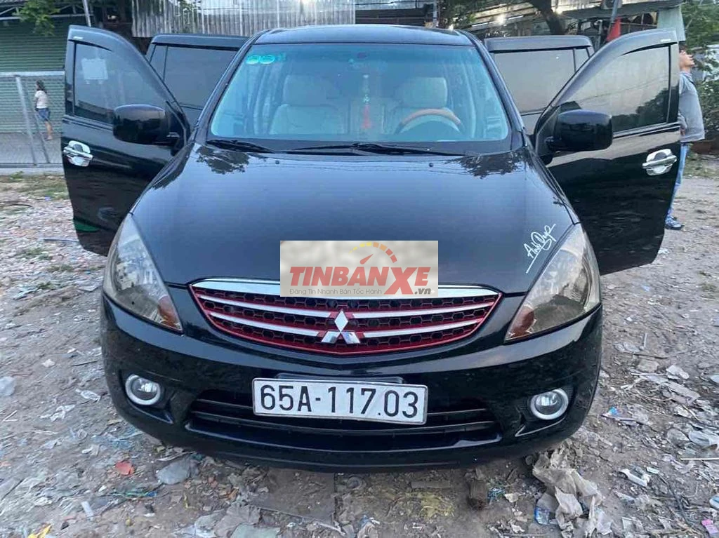 Mitsubishi Zinger 2009 Đen