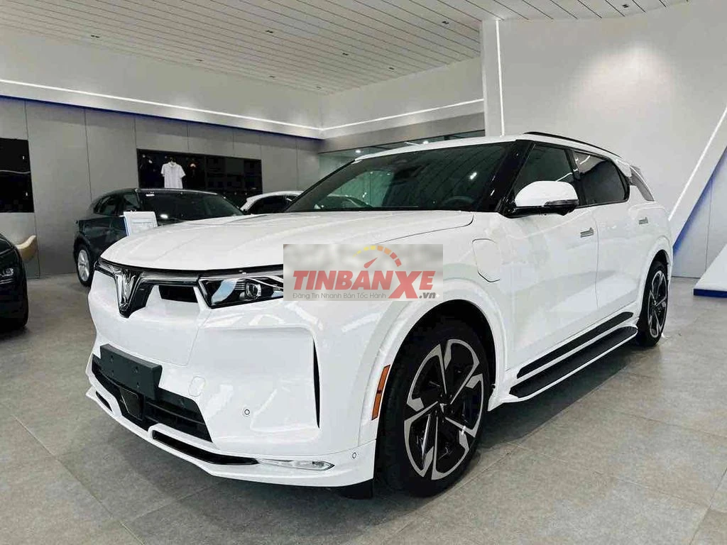 VinFast VF9 - ĐỦ MÀU GIAO NGAY BAO 