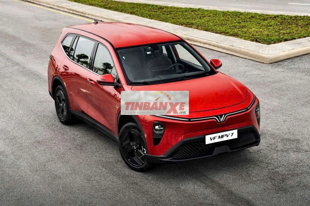 VinFast MPV 7 Đỏ