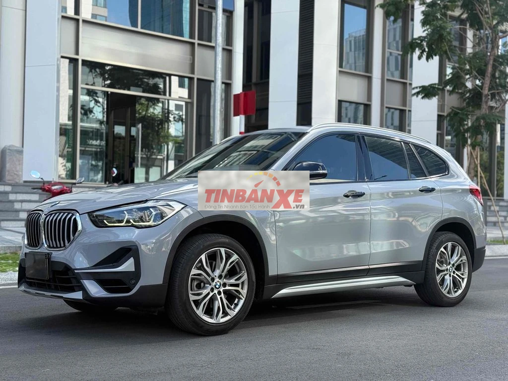 BMW X1 2022 Xám
