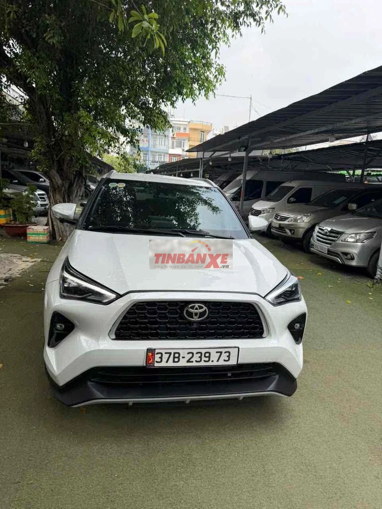 Toyota Yaris Cross 2025 3500km Trắng
