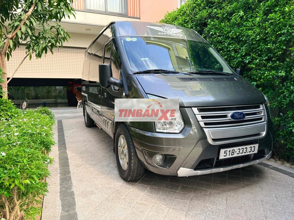 Ford DCar President Limousine 2021 8000 km Xám