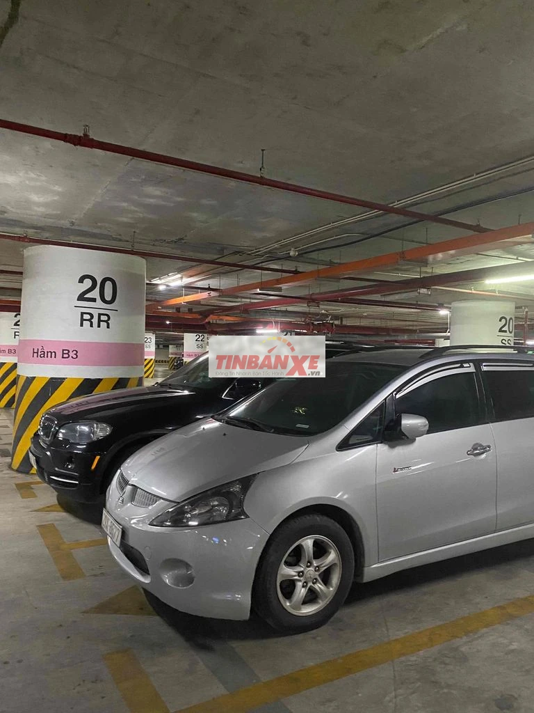 Mitsubishi Grandis 2005 - 200000 km