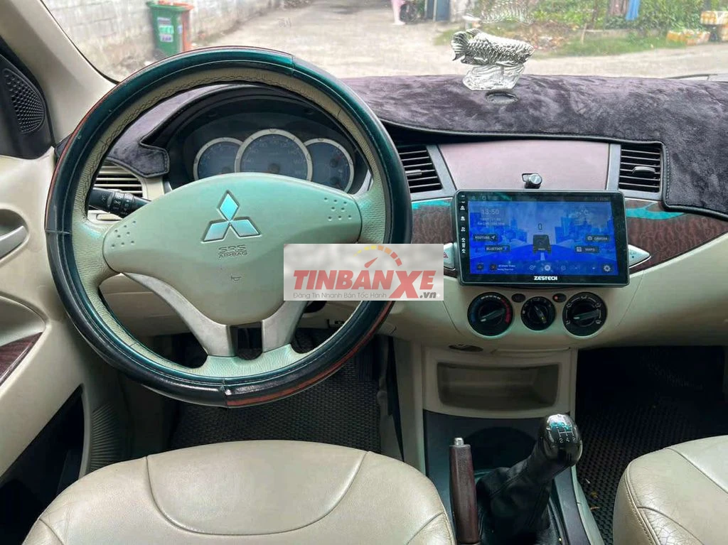 Mitsubishi Zinger 2008 Bạc