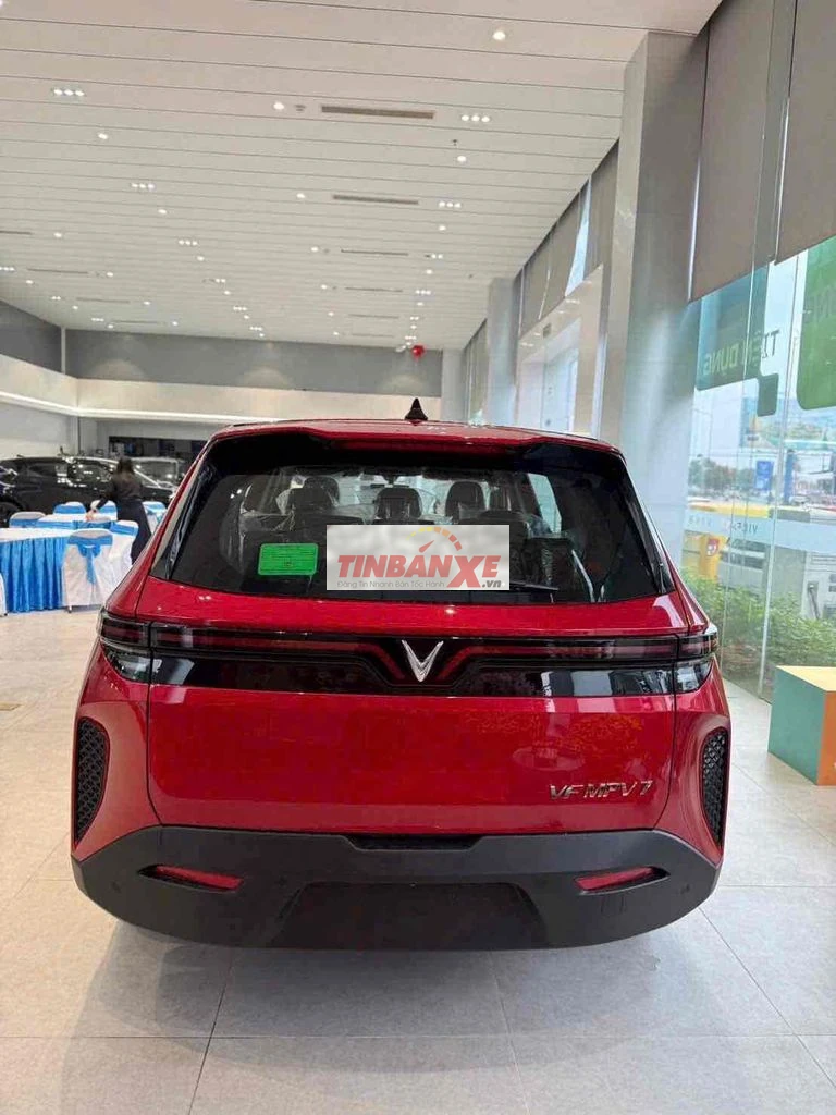VINFAST MPV 7 - góp tối đa 90% - 73tr nhận xe