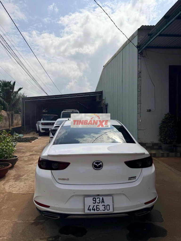 Mazda 3 2021 Trắng pha lê