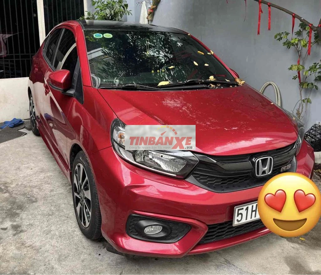Honda Brio RS màu Đỏ