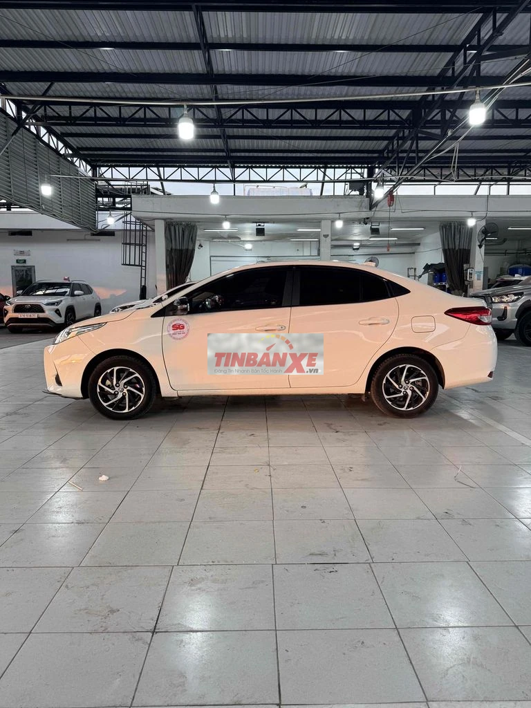 Toyota Vios E MT 2023 Trắng