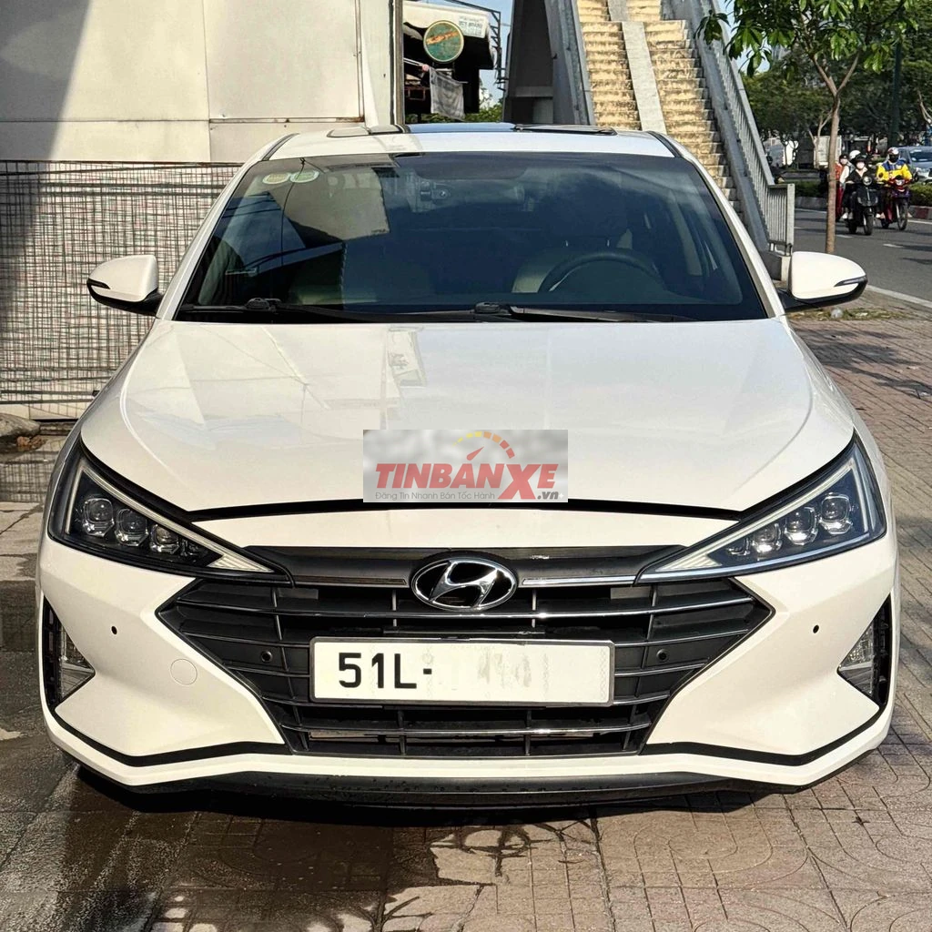 Hyundai Elantra 2021 2.0 AT - 70000 km