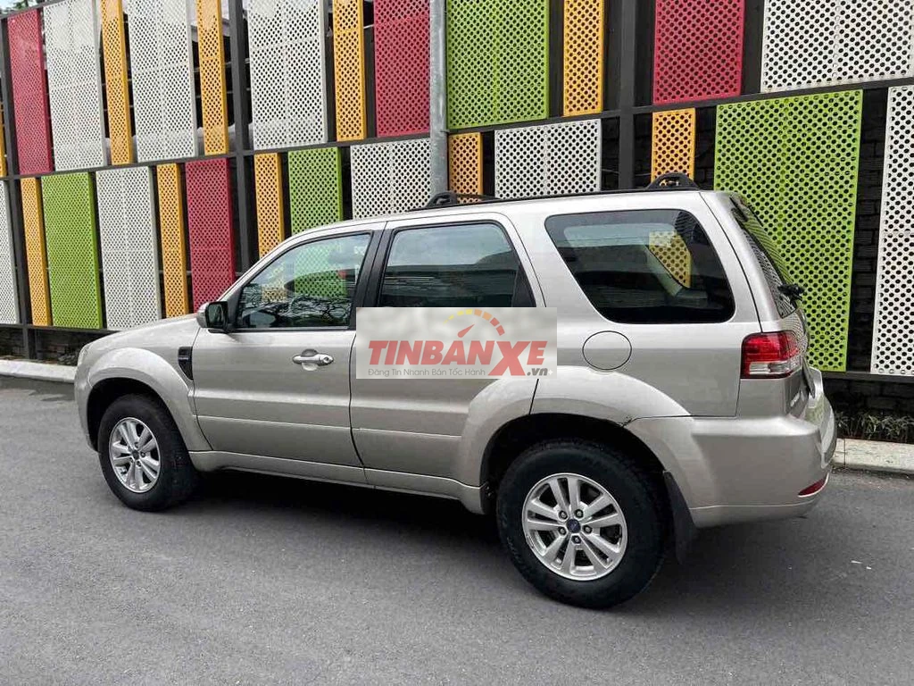 Ford Escape 2009 Vàng cát 32.000km xe cop trùm mên