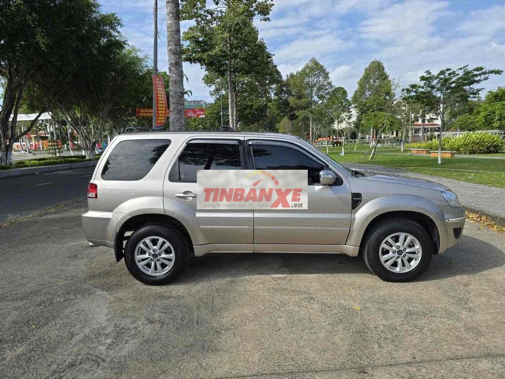 Ford Escape XLS 2009 Vàng cát