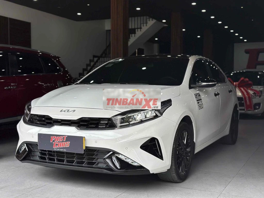 KIA K3 2024 1.6 Premium 14.000 km không lỗi lầm