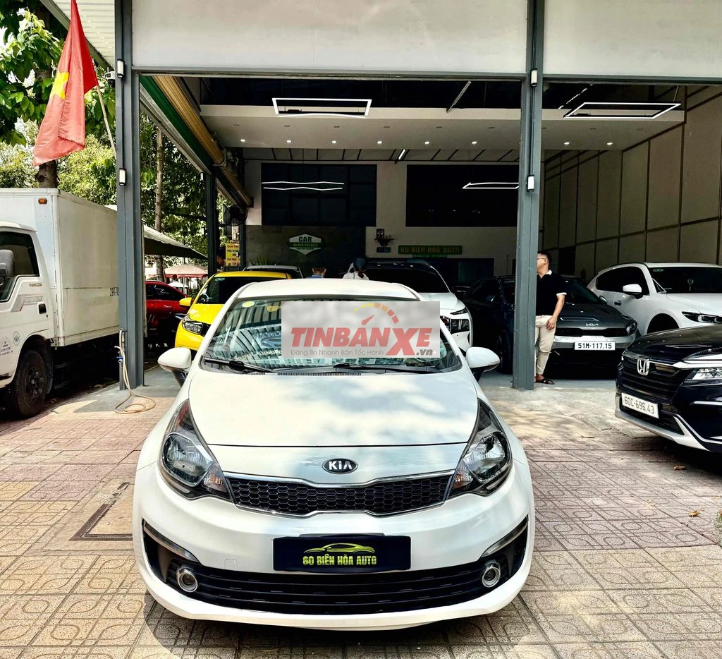 Kia Rio 2015 AT Trắng
