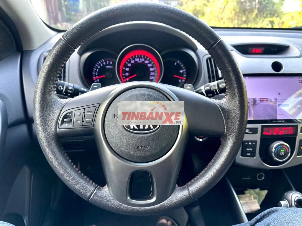 Kia Forte 2012 Bạc 7.500 km