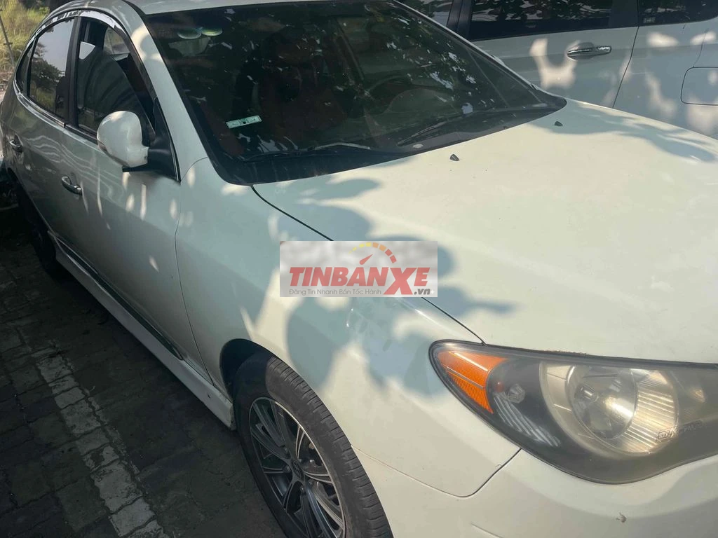 Hyundai Avante 2013 Trắng Số sàn