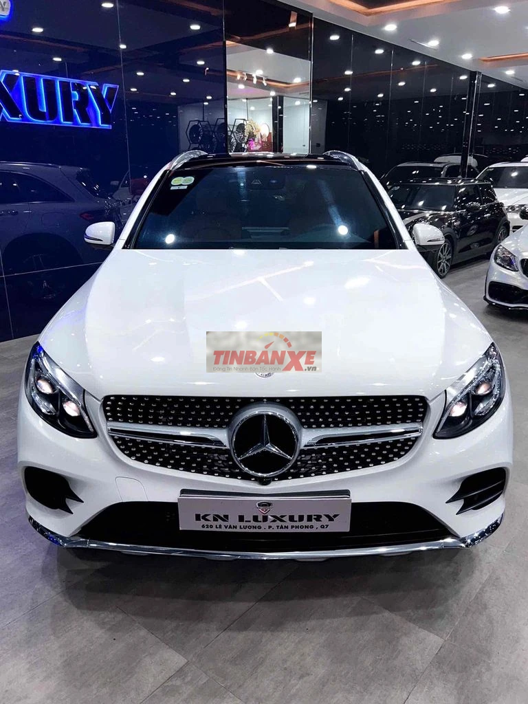 Mercedes-Benz GLC 300 Model 2018 Trắng