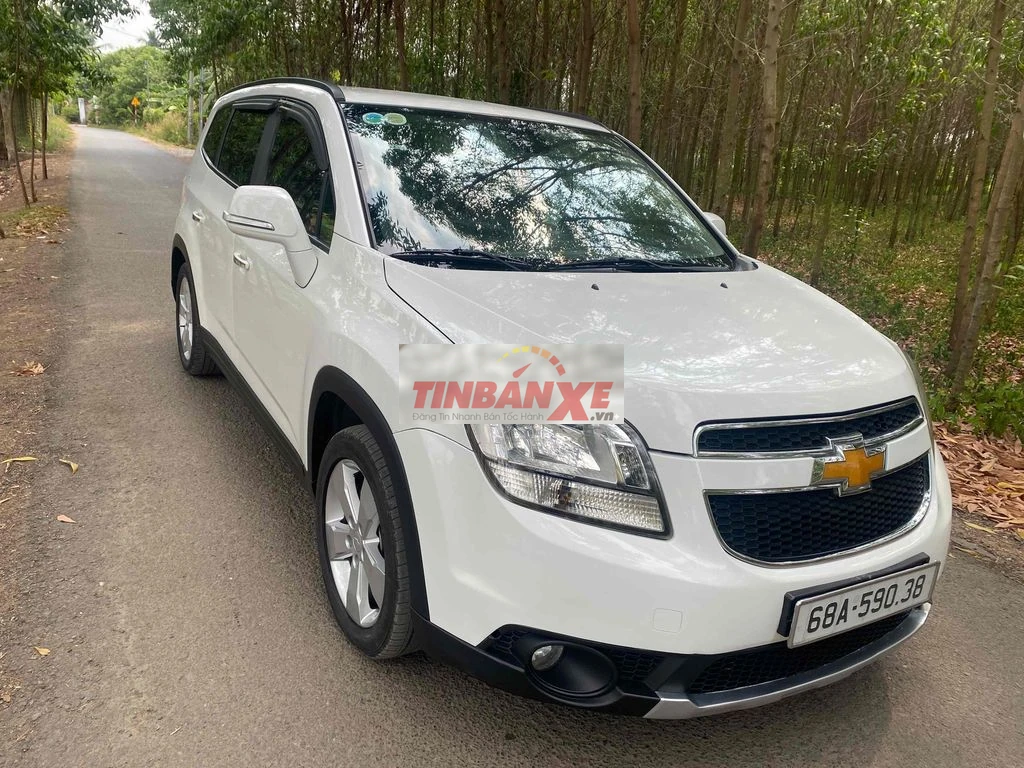 Chevrolet Orlando 7 chỗ Trắng