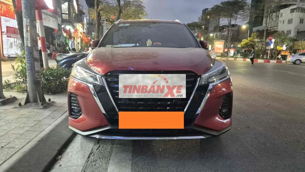 Nissan Kicks Đỏ Xăng lai điện