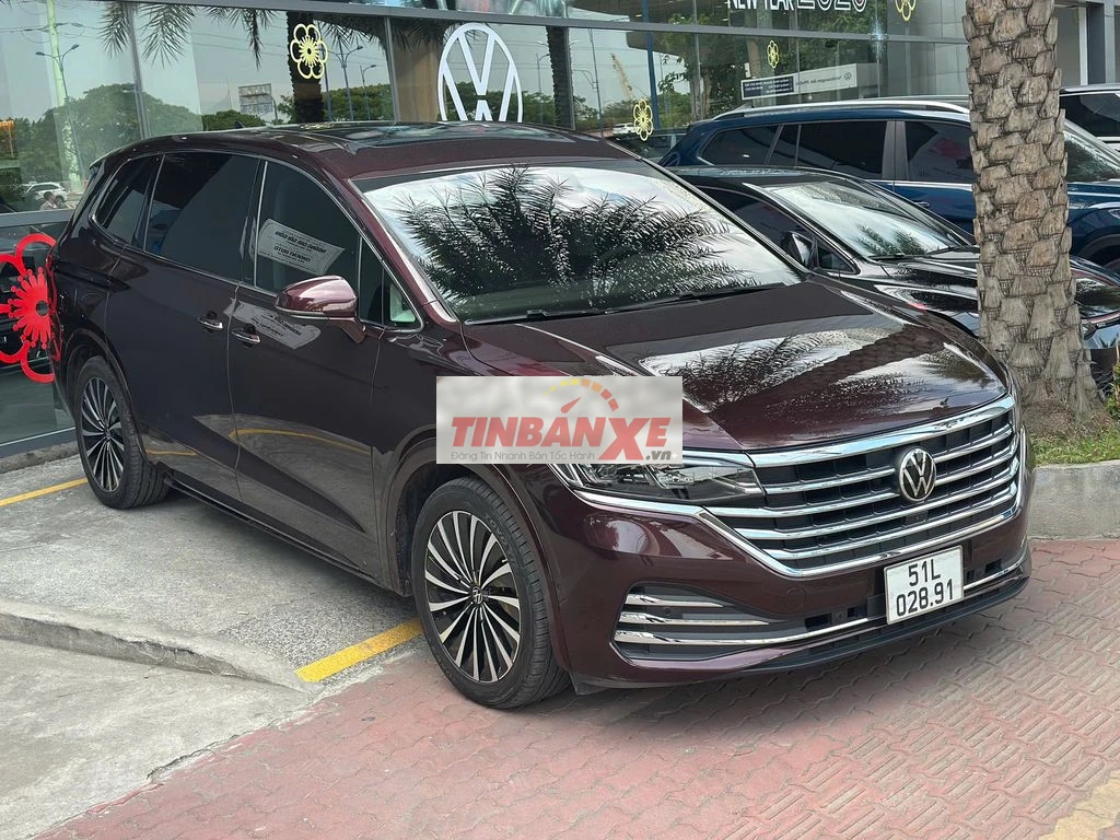 Volkswagen Viloran 2023 Luxury Nâu đỏ