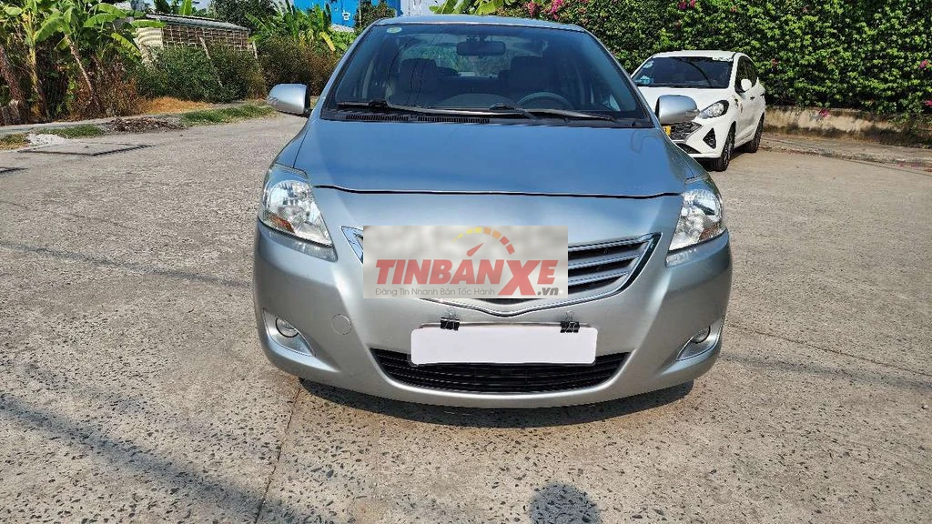 Toyota Vios E 2011 Bạc