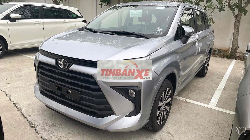 Toyota Avanza số sàn-Giá lăn bánh rẽ hơn giá bán