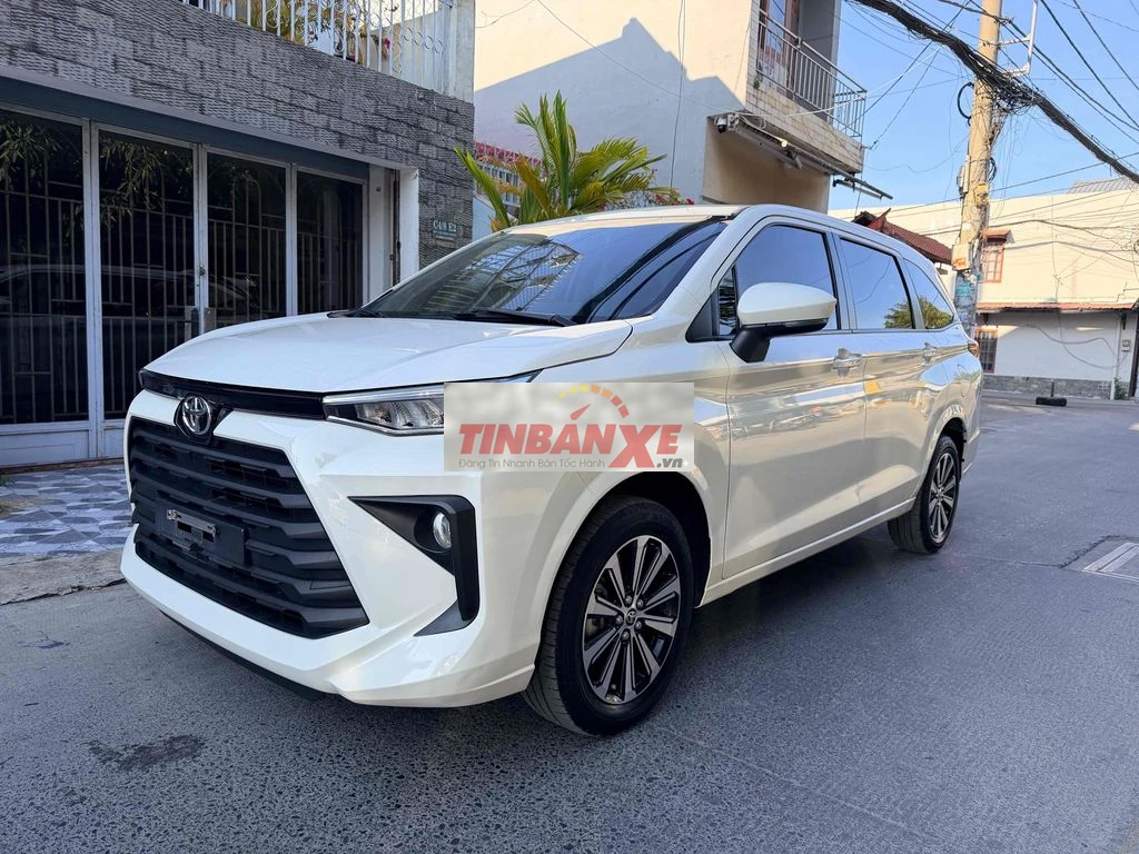 Toyota Avanza 1.5 số tự động 7 chỗ nhập khẩu 2024