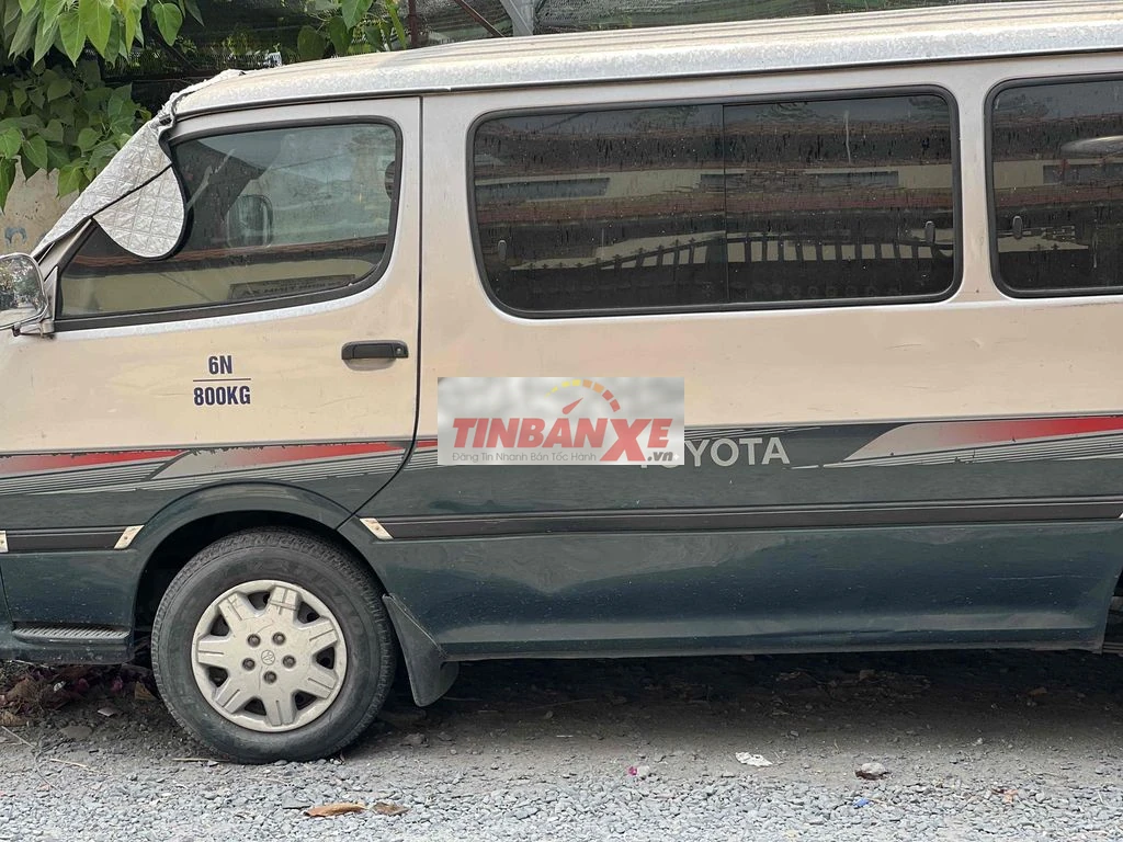 Toyota Hiace 2001 Bạc