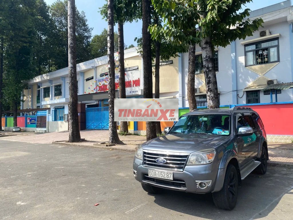 Ford Everest 2010 2.5AT Limited Xám